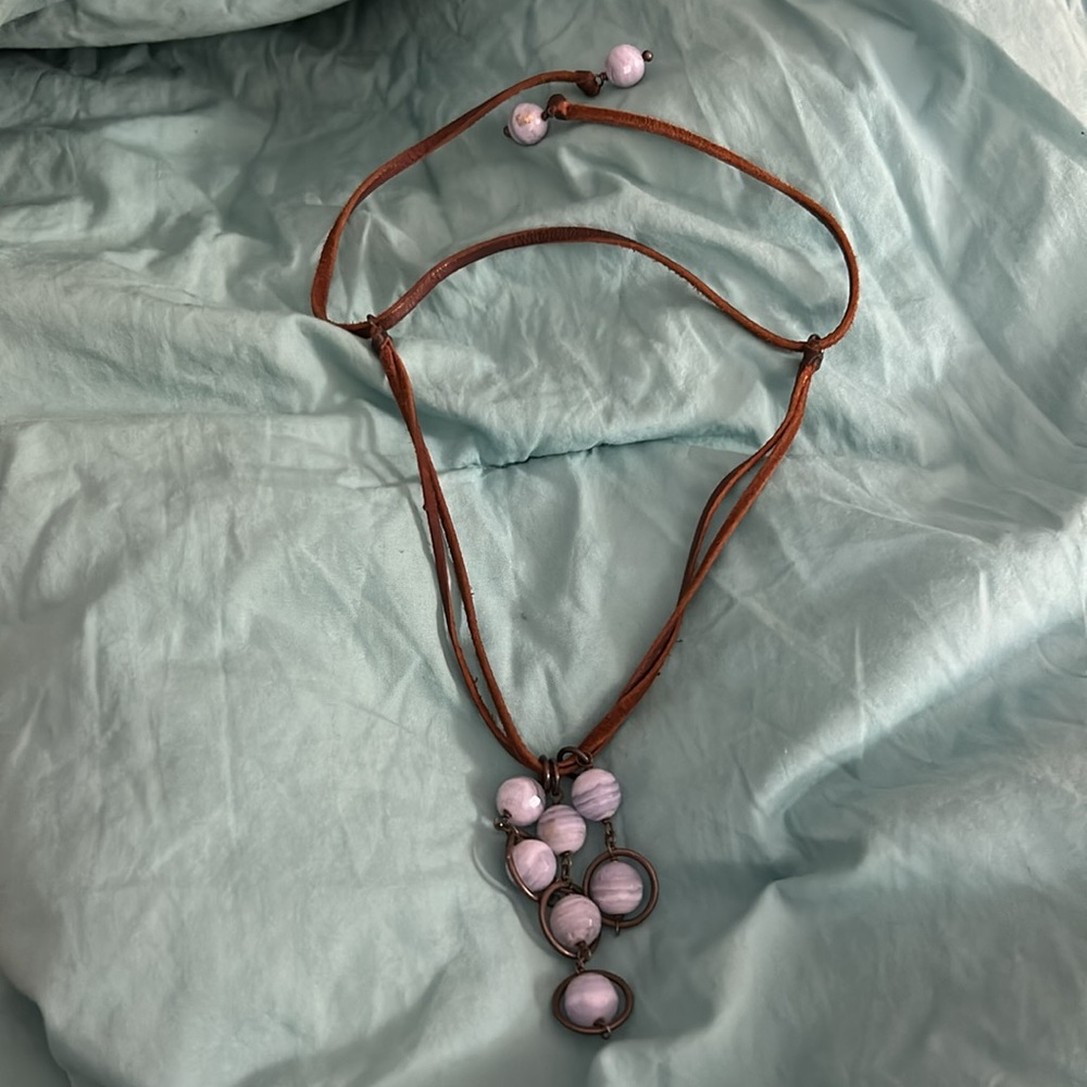 Vintage Stone Leather Necklace - Picture 4 of 8
